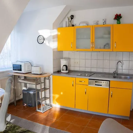 Wolf, Barbara, App 2 زنغست